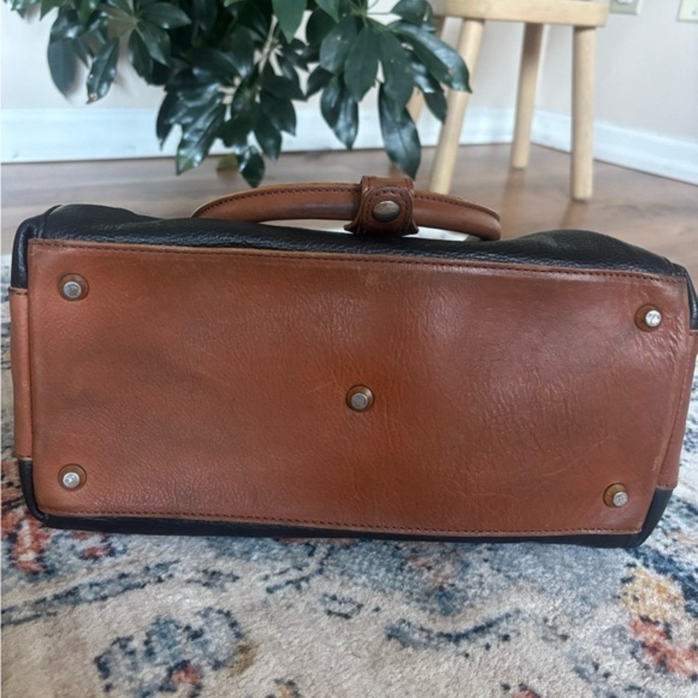 Valentina Genuine Leather Purse - Picture 5 of 12